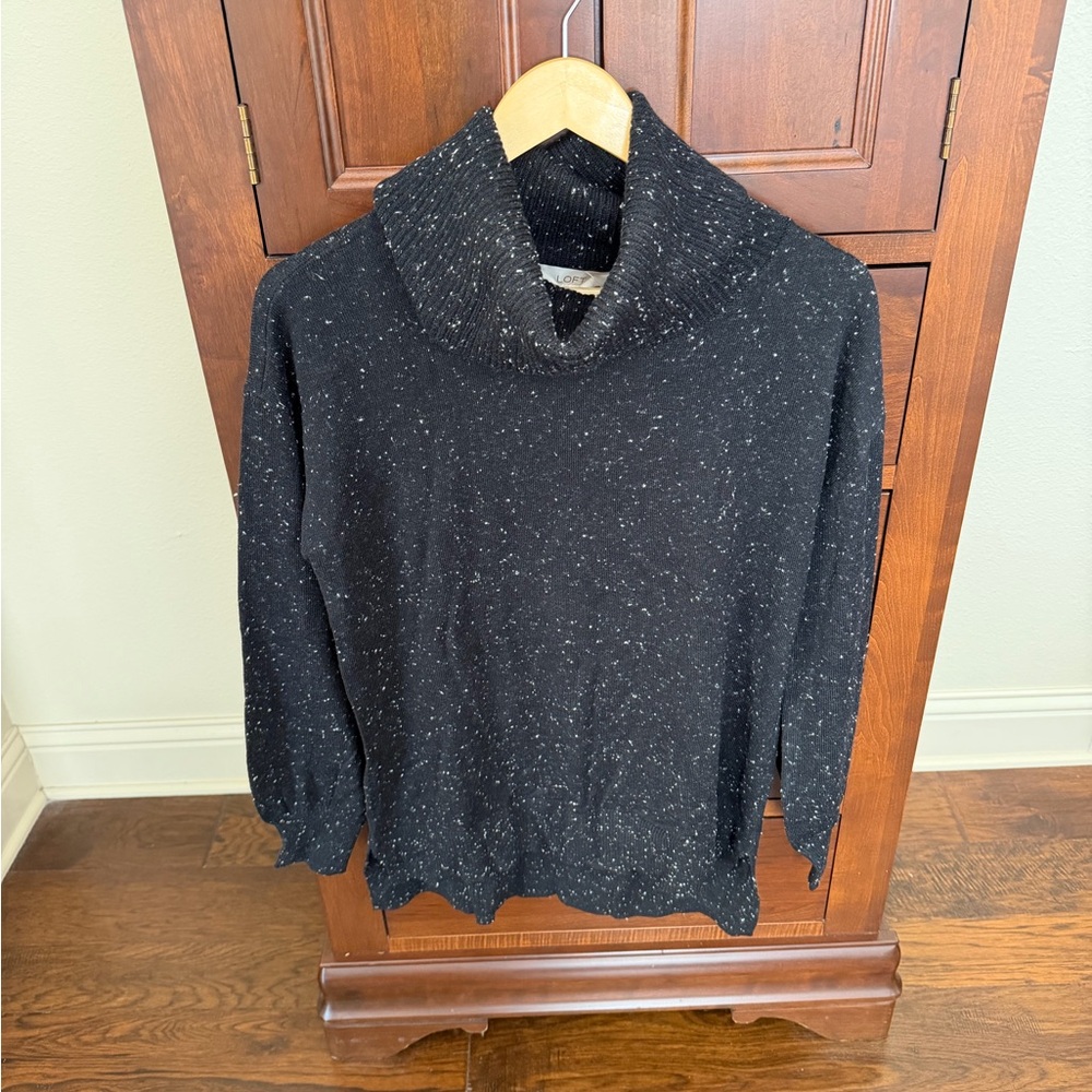 NWT! LOFT Black/Charcoal Speckled Turtleneck Sweater